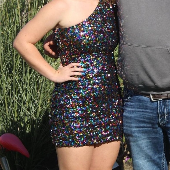 Sequin One-Shoulder Dress - Picture 4 of 8
